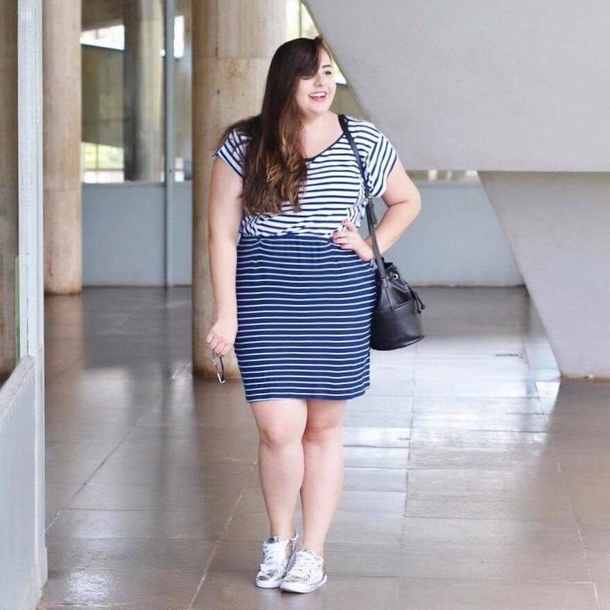 Saia lapis com sales tenis plus size